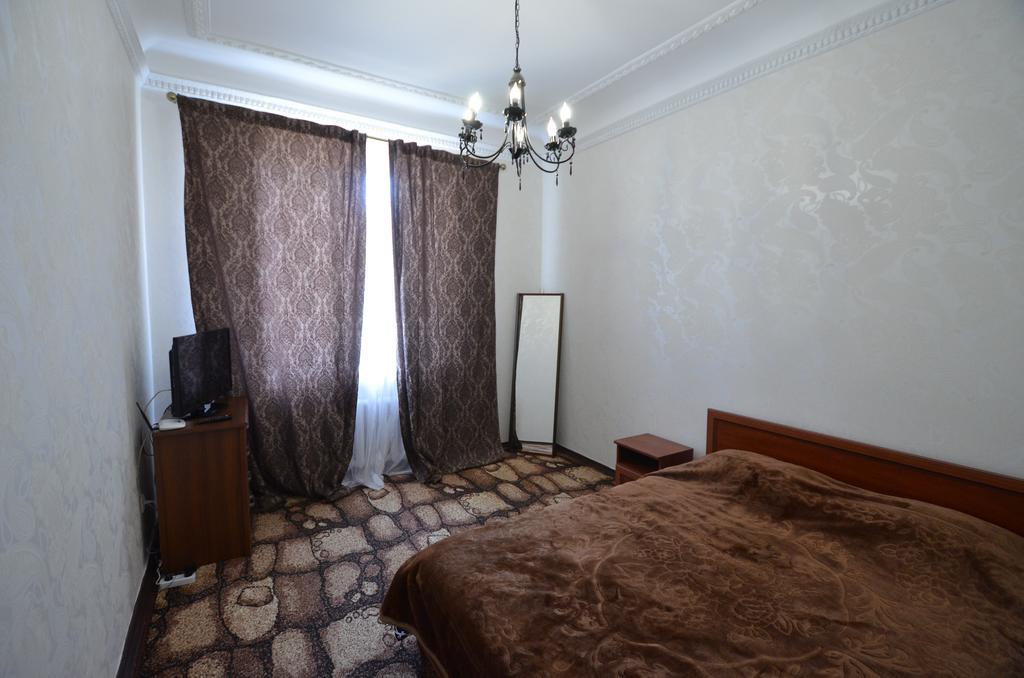 Apartments On Sobornaya Street Near The Waterfront Mykolaïv Chambre photo